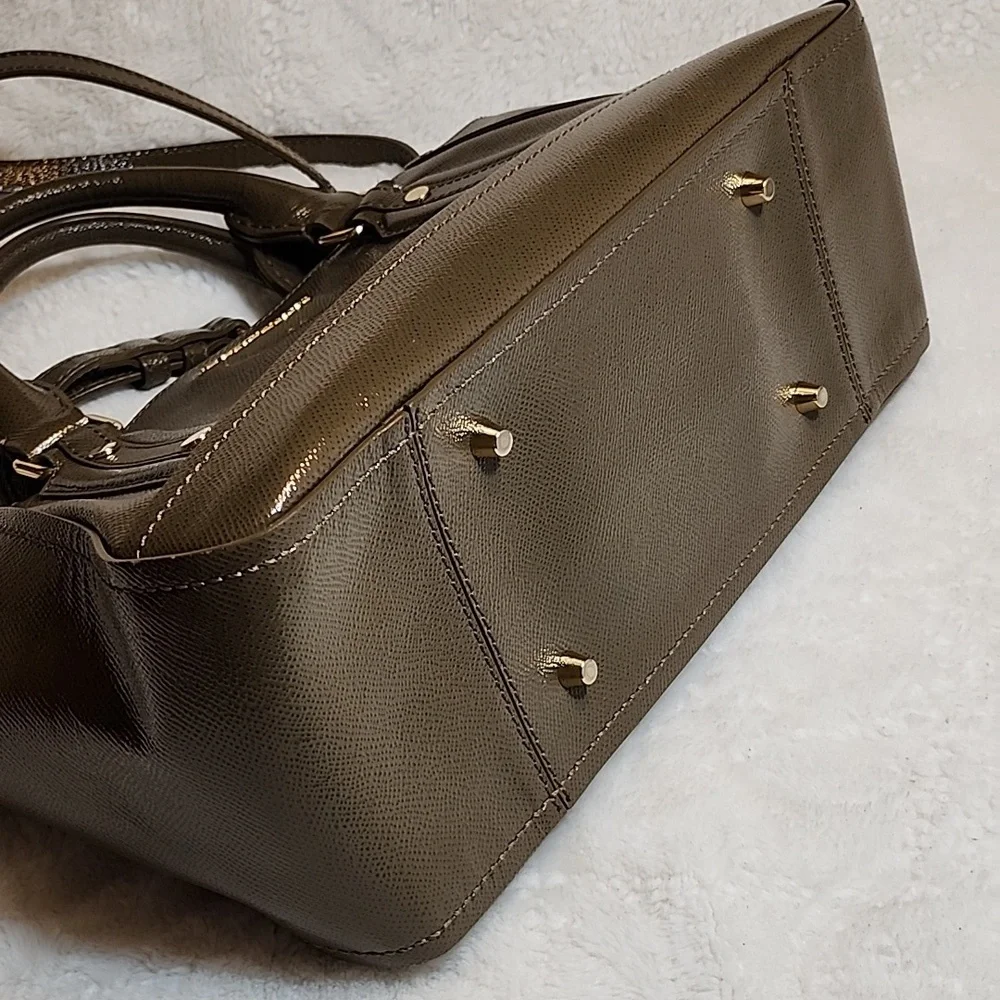 Burberry Patent Leather Somerford Tote Sachel Shoulder Bag  Officesiren - Picture 11 of 16
